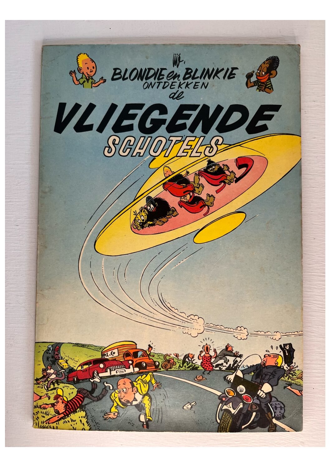 Blondie en Blinkie | Ontdekken de vliegende schotels